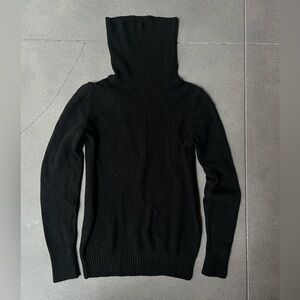 Vintage Banana Republic Knit black turtle neck